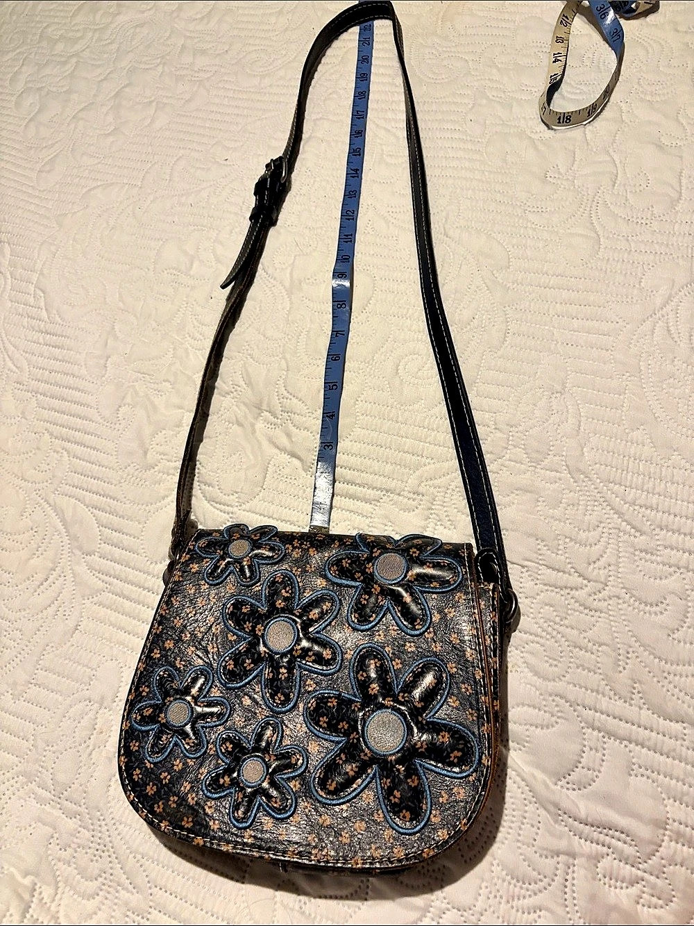 Loungefly Floral Crossbody Bag in Black & Orange